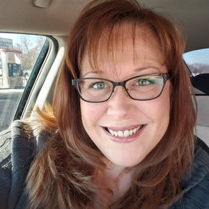 Meet your Posher, Leslie